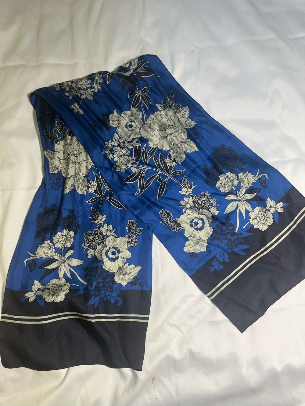 Blue floral Ralph Lauren silk scarf - Picture 3 of 5